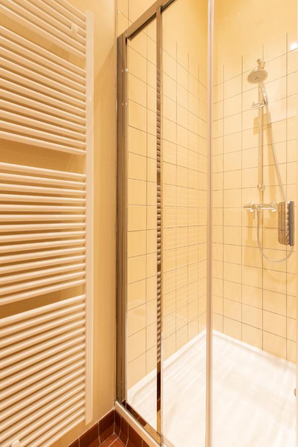Pauline Loveling Apartment With Quiet Garden And 2 Bathrooms Antwerpen Eksteriør bilde